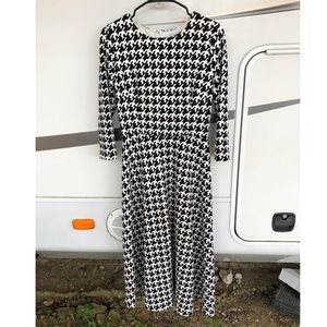 Dainty jewells houndstooth dress